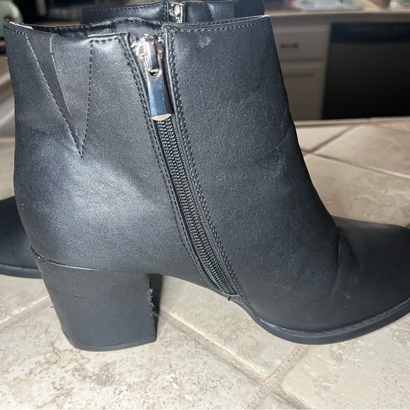Torrid Black Faux Leather Double Zip Block Bootie (WW)-8.5 - Picture 6 of 9